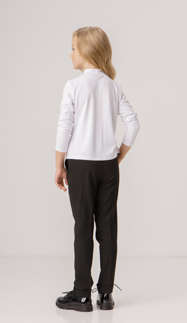 Фото belyj-golf-dla-devocki-s-zabo-04 товару Білий гольф для дівчинки з жабо0