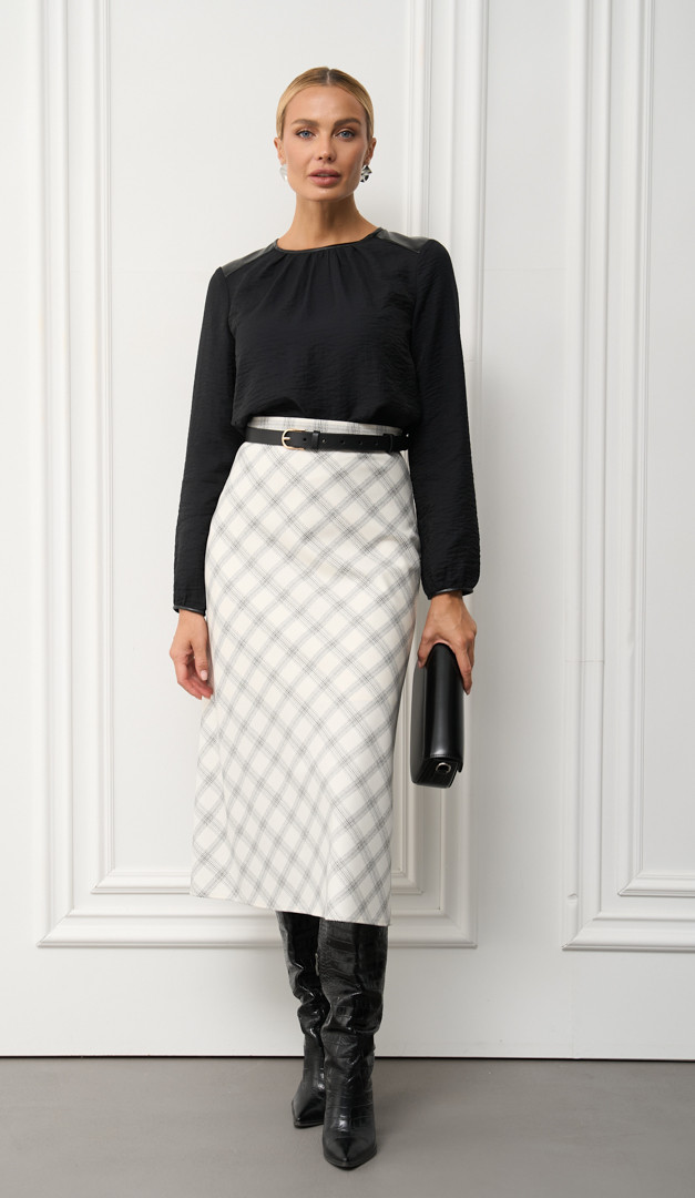 Фото bluza-bazovaa-cernaa-01 товару Блуза базова чорна0