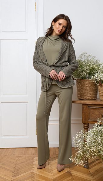 Фото bluza-zenskaa-iz-hlopka-olivkovaa-03 товару Блуза жіноча з бавовни оливкова0 Фото bluza-zenskaa-iz-hlopka-olivkovaa-03 товару Блуза жіноча з бавовни оливкова0