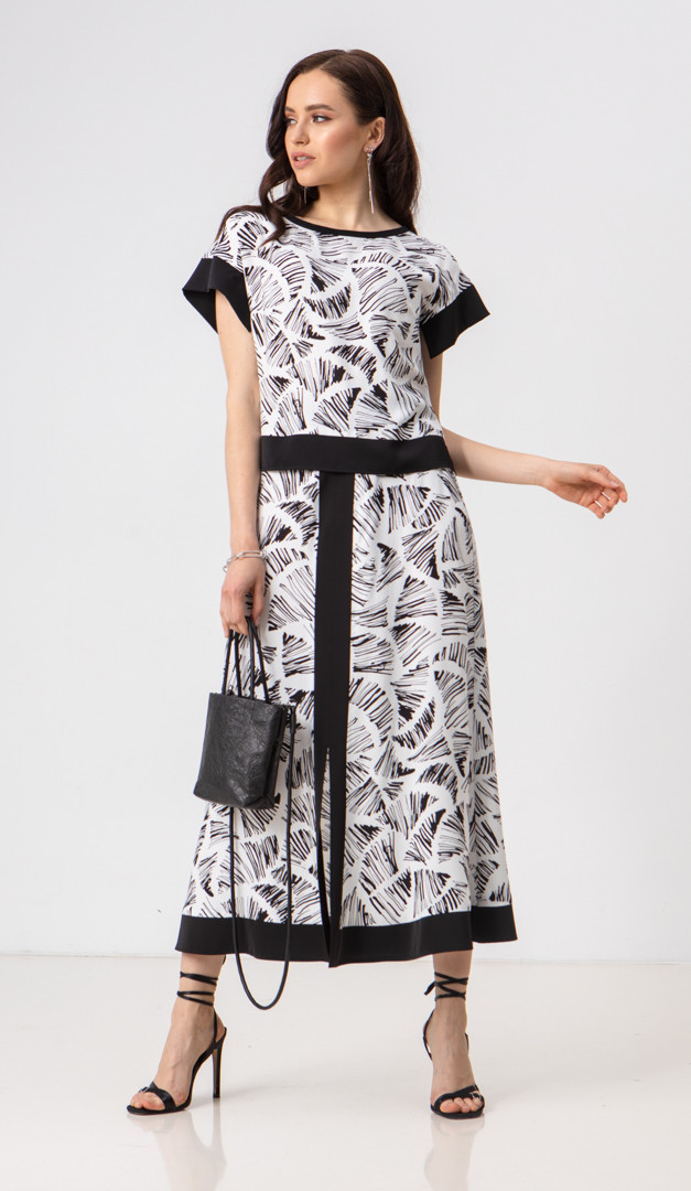 Фото bluzka-belaa-bez-rukavov-s-printom-01 товару Блузка біла без рукавів з принтом