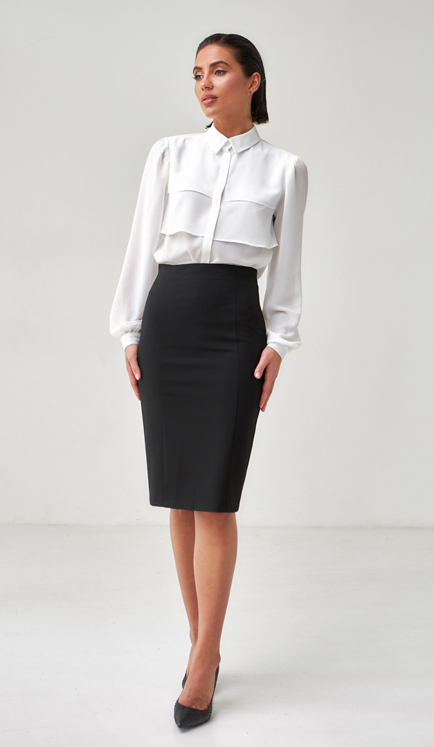 Фото bluzka-belaa-s-koketkoj-01 товару Блузка біла з кокеткою