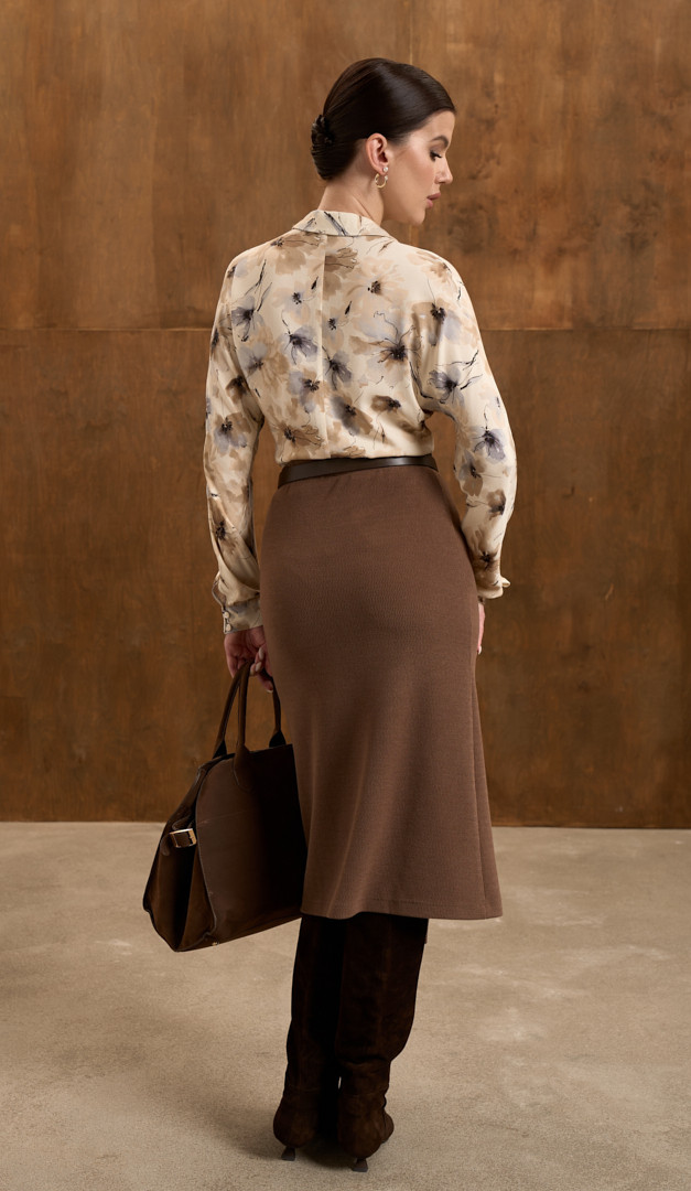 Фото bluzka-v-cvetocnyj-print-slivocnaa-05 товару Блузка в квітковий принт вершкова 0