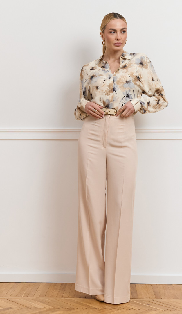 Фото bluzka-v-cvetocnyj-print-slivocnaa-1 товара Блузка в цветочный принт сливочная