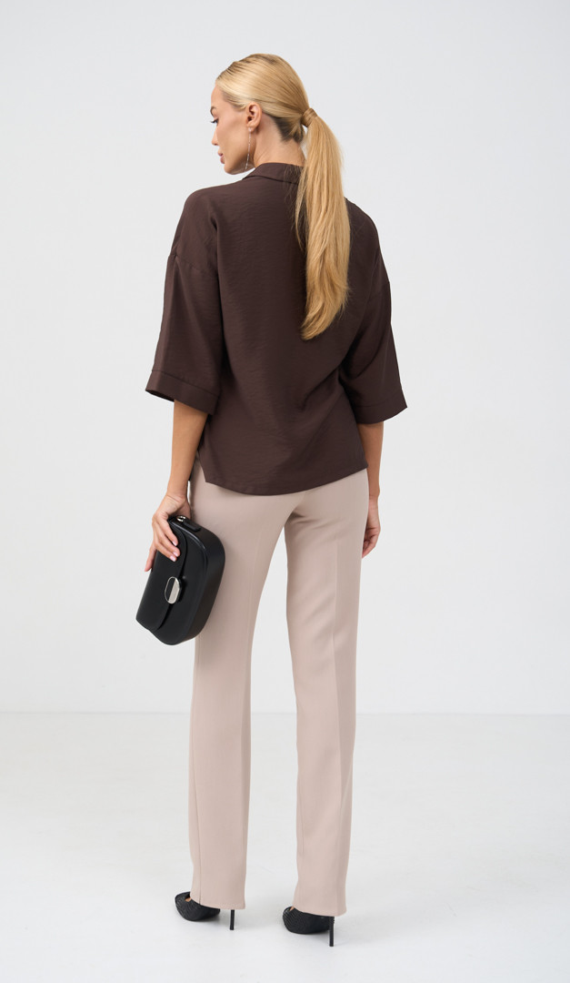 Фото bluzon-zenskij-pramoj-sokoladnyj-06 товару Блузон жіночий прямий шоколадний0