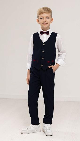 Фото bruki-dla-malcika-zauzennye-11 товара Брюки для мальчика зауженные Фото bruki-dla-malcika-zauzennye-11 товара Брюки для мальчика зауженные