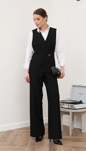 Фото bruki-pramye-bazovye-cernye-01 товара Брюки прямые базовые черные Фото bruki-pramye-bazovye-cernye-01 товара Брюки прямые базовые черные