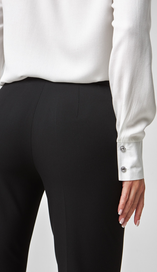 Фото bruki-zenskie-kles-cernye-05 товару Штани жіночі кльош чорні0