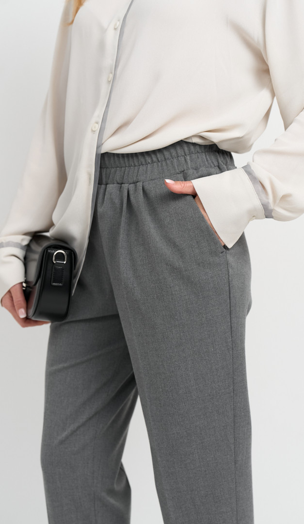 Фото bruki-zenskie-na-rezinke-serye-06 товару Штани жіночі на резинці сірі0