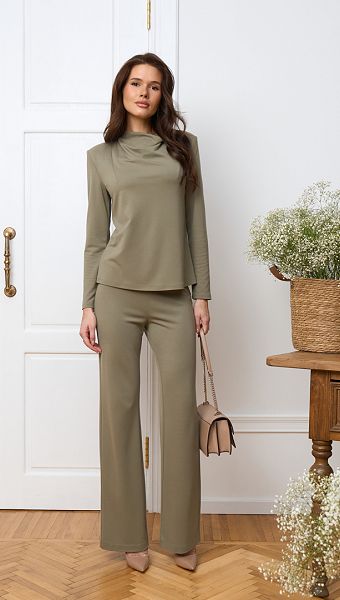 Фото bruki-zenskie-pramye-olivkovye-01 товара Брюки женские прямые оливковые0 Фото bruki-zenskie-pramye-olivkovye-01 товара Брюки женские прямые оливковые0