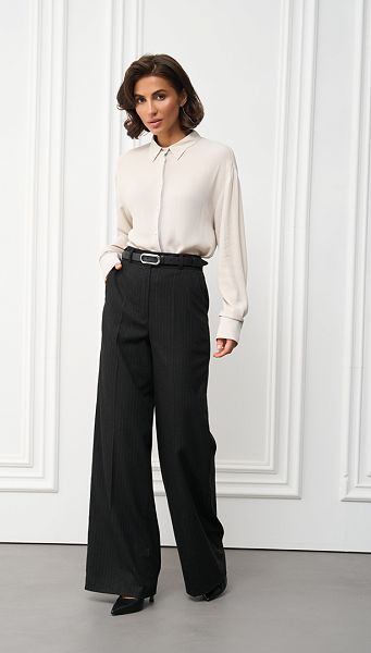 Фото bruki-zenskie-pramye-v-polosku-grafit-1 товару Штани жіночі прямі в смужку графіт Фото bruki-zenskie-pramye-v-polosku-grafit-1 товару Штани жіночі прямі в смужку графіт