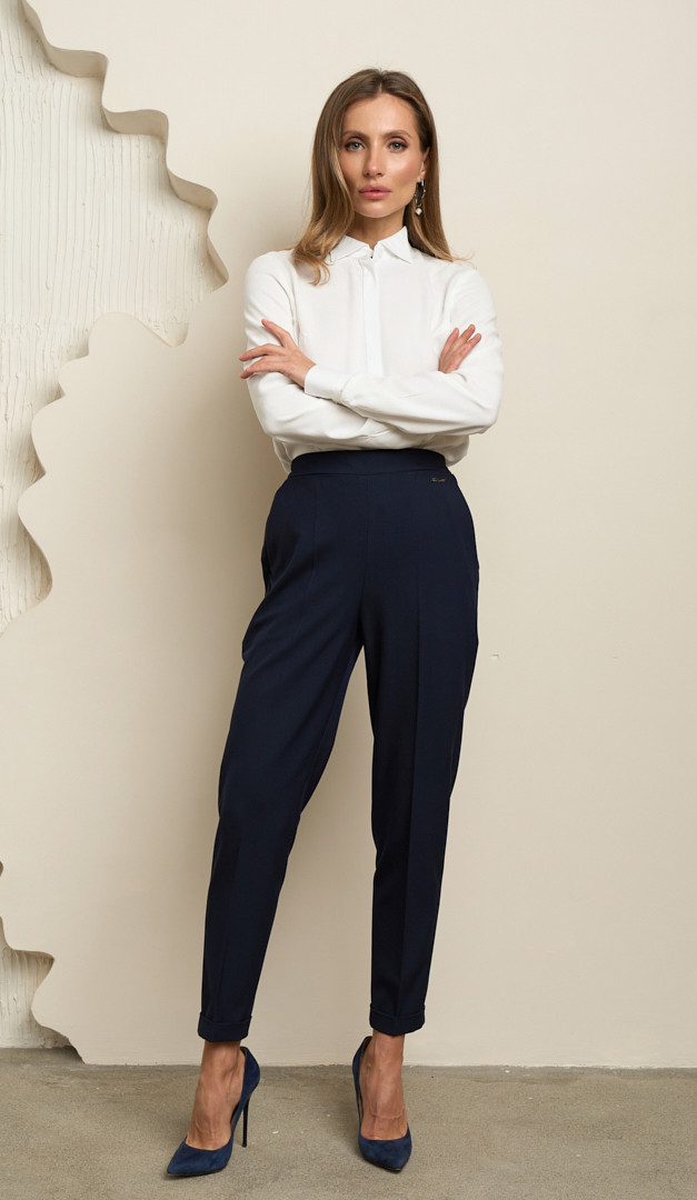 Фото bruki-zenskie-zauzennye-s-manzetami-sinie-06 товара Брюки женские зауженные с манжетами синие0