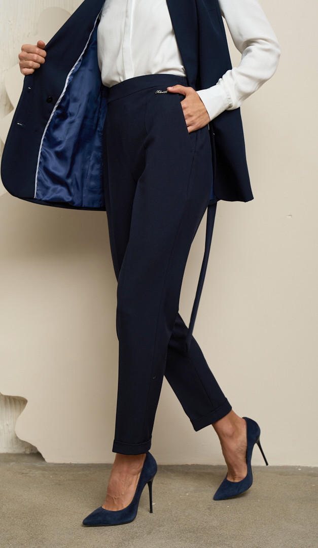 Фото bruki-zenskie-zauzennye-s-manzetami-sinie-07 товара Брюки женские зауженные с манжетами синие0