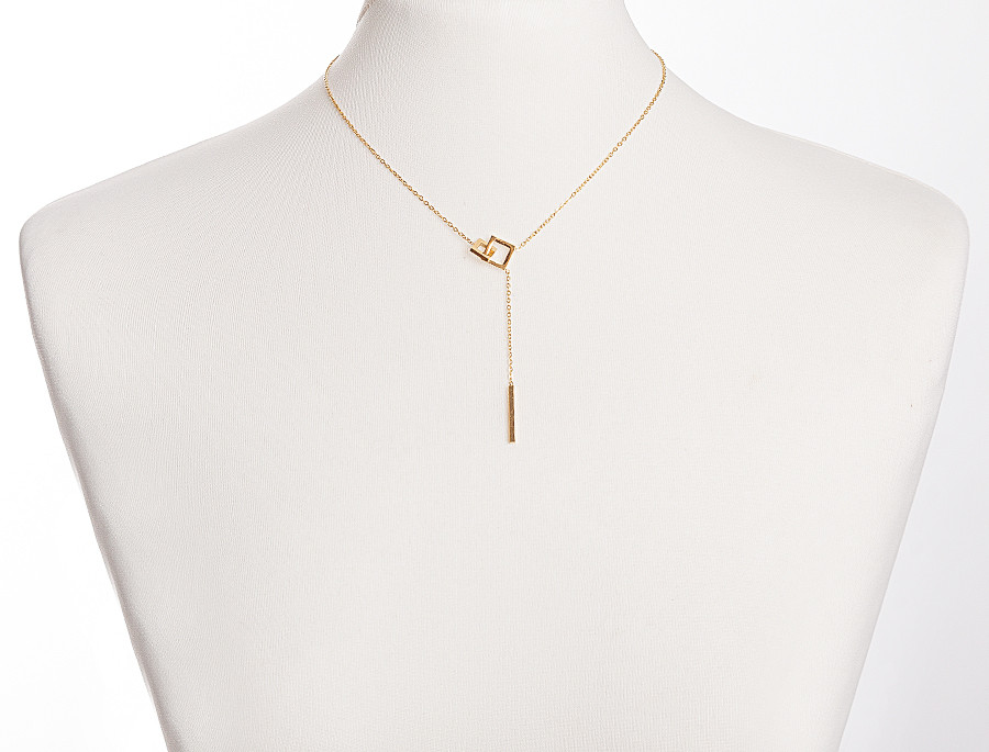 Фото cepocka-s-kvadratnym-kulonom-01 товара Цепочка с квадратным кулоном