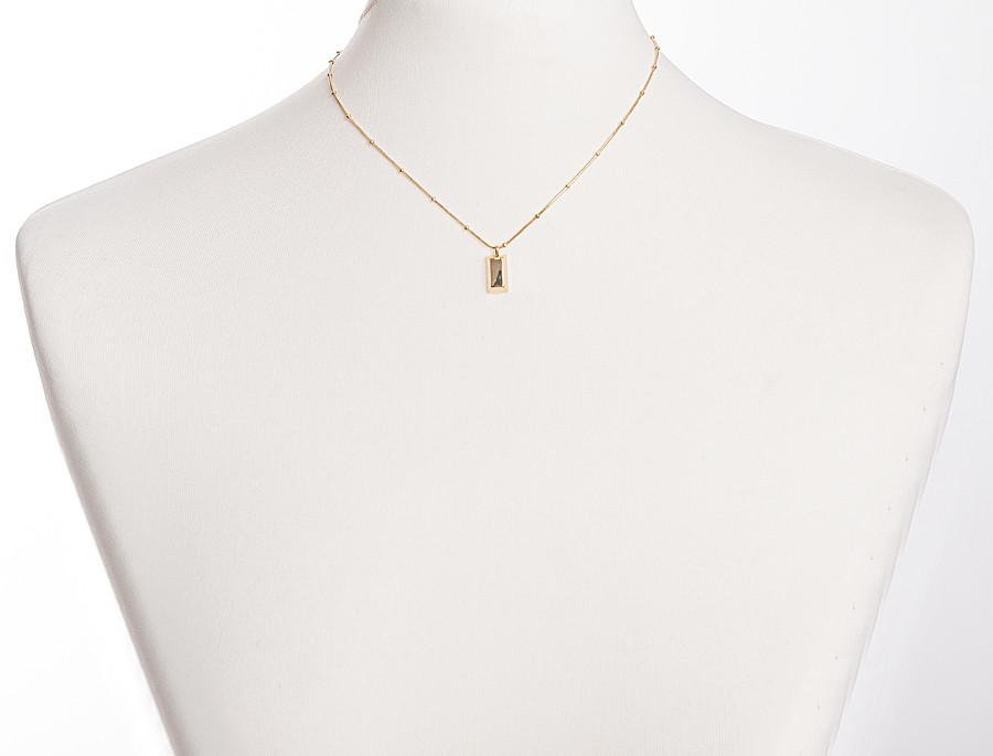 Фото cepocka-s-pramougolnym-kulonom-01 товара Цепочка с прямоугольным кулоном