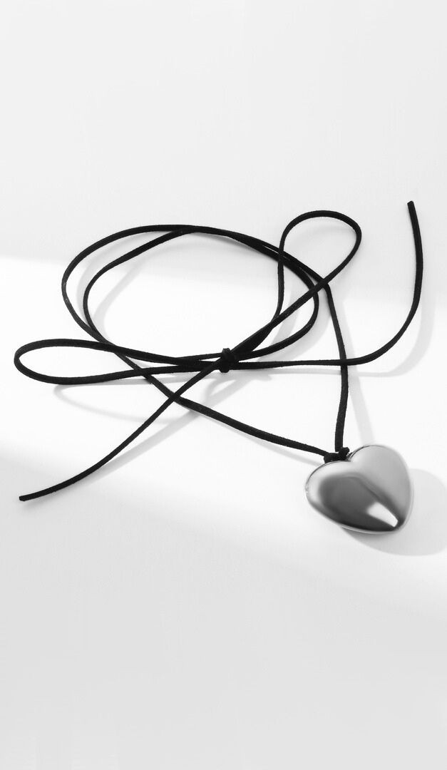 Фото coker-s-kulonom-serebranoe-serdce-02 товара Чокер с кулоном серебряное сердце