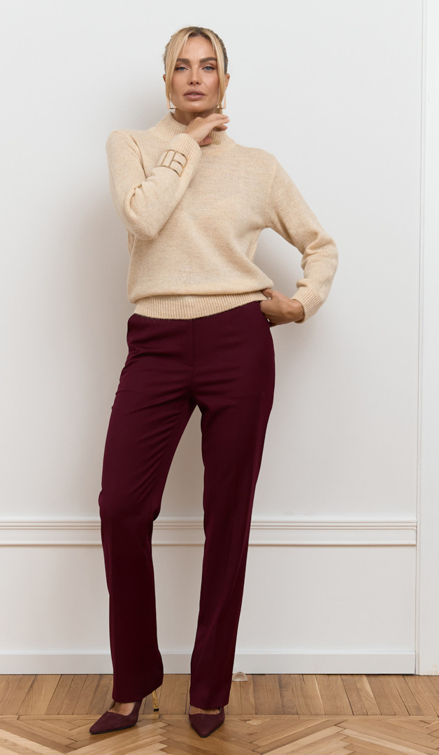 Фото dzemper-zenskij-trikotaznyj-bazovyj-sampan-03 товару Джемпер жіночий трикотажний базовий шампань