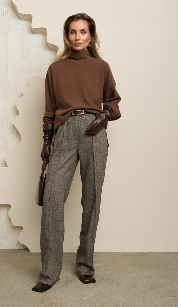 Фото dzemper-zenskij-trikotaznyj-kofejnyj-04 товару Джемпер жіночий трикотажний кавовий0