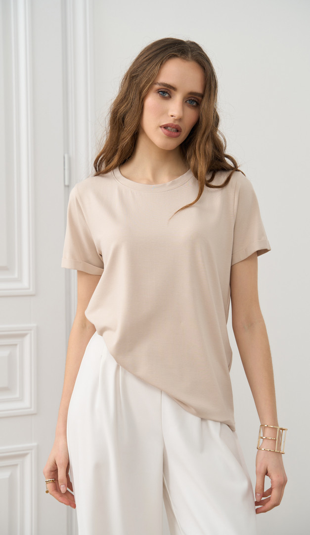 Фото futbolka-zenskaa-bazovaa-bezevaa-03 товару Футболка жіноча базова бежева0