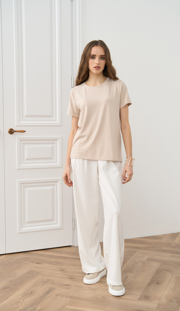 Фото futbolka-zenskaa-bazovaa-bezevaa-05 товару Футболка жіноча базова бежева0