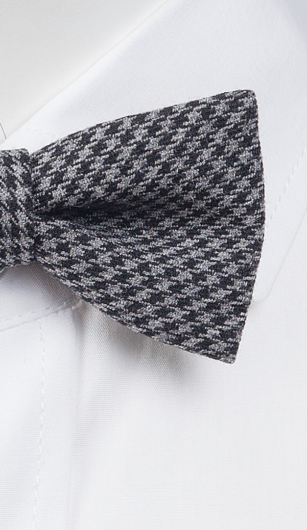 Фото galstuk-babocka-svetlo-sero-cernaa-kletka-02 товару Краватка метелик світло сіро-чорна клітинка0