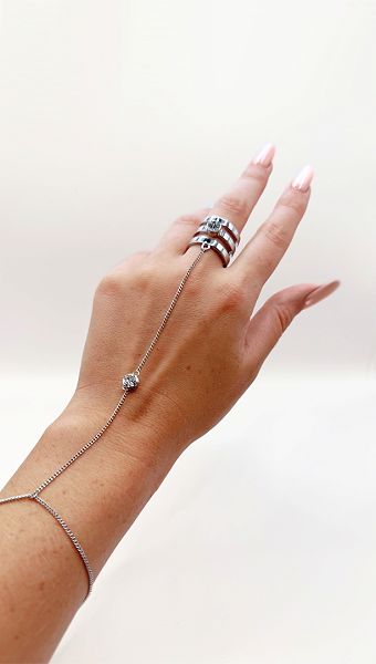 Фото kolco-s-brasletom-i-cirkonami-03 товара Кольцо с браслетом и цирконами Фото kolco-s-brasletom-i-cirkonami-03 товара Кольцо с браслетом и цирконами