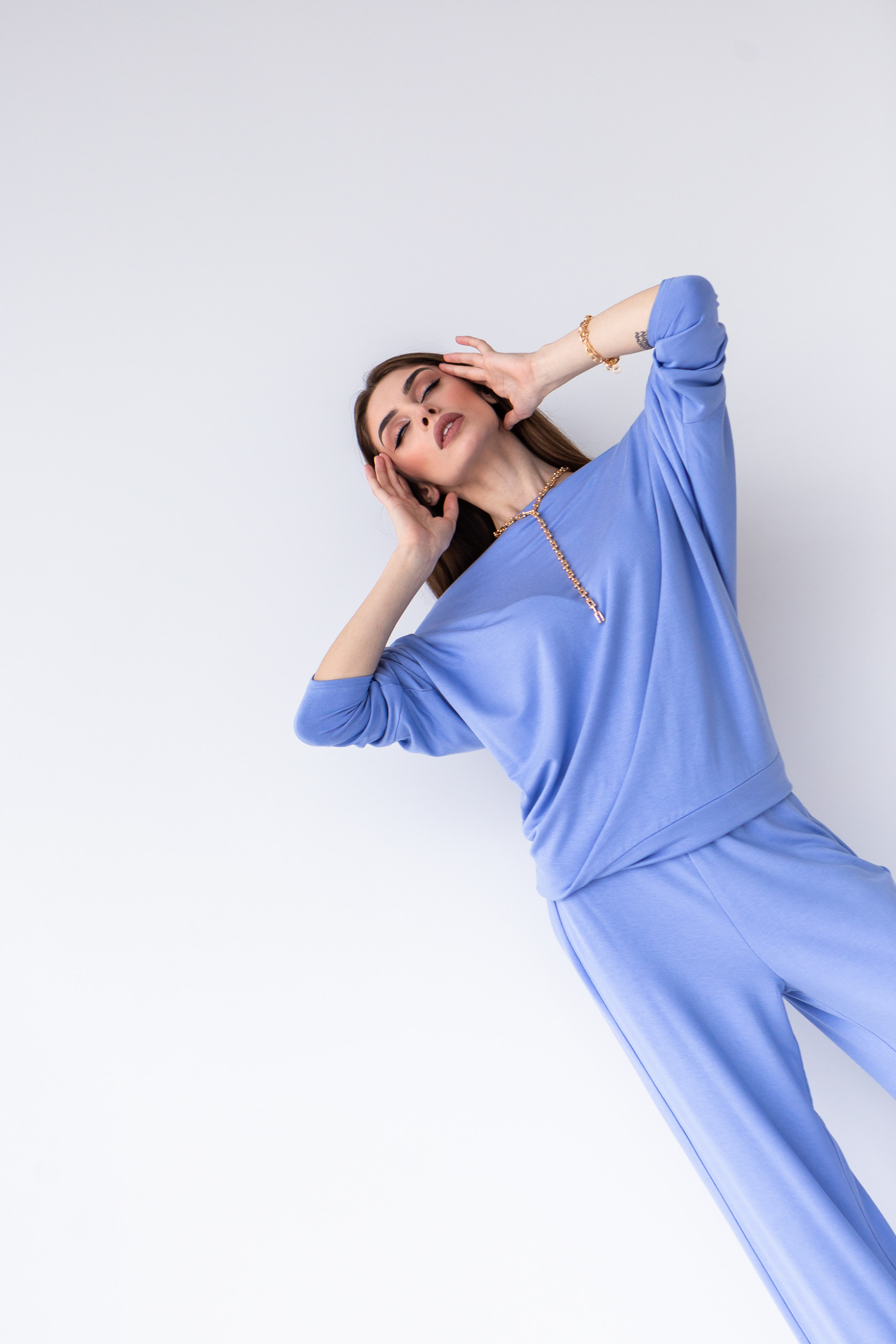 Фото lavandovyj-zenskij-svitsot-02 товара Лавандовый женский свитшот0