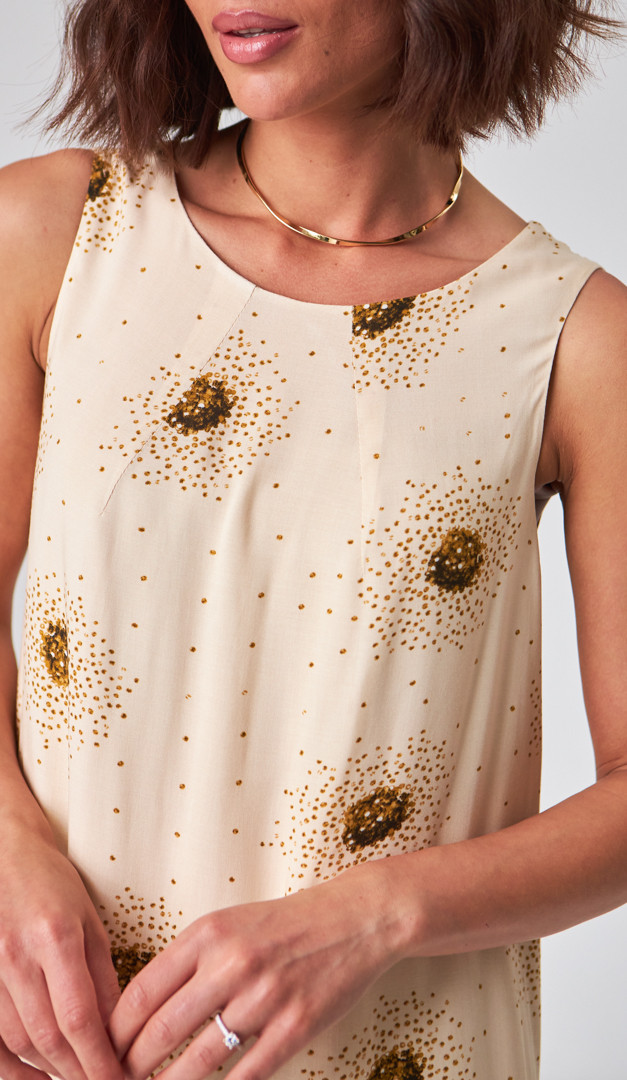 Фото letnij-sarafan-trapecia-bezevyj-06 товара Летний сарафан трапеция бежевый0