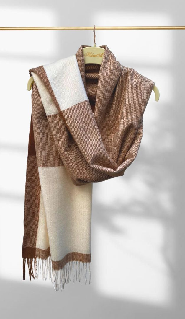 Фото palantin-ashaao-koricnevo-molocnyj-01 товару Палантин коричнево-молочний