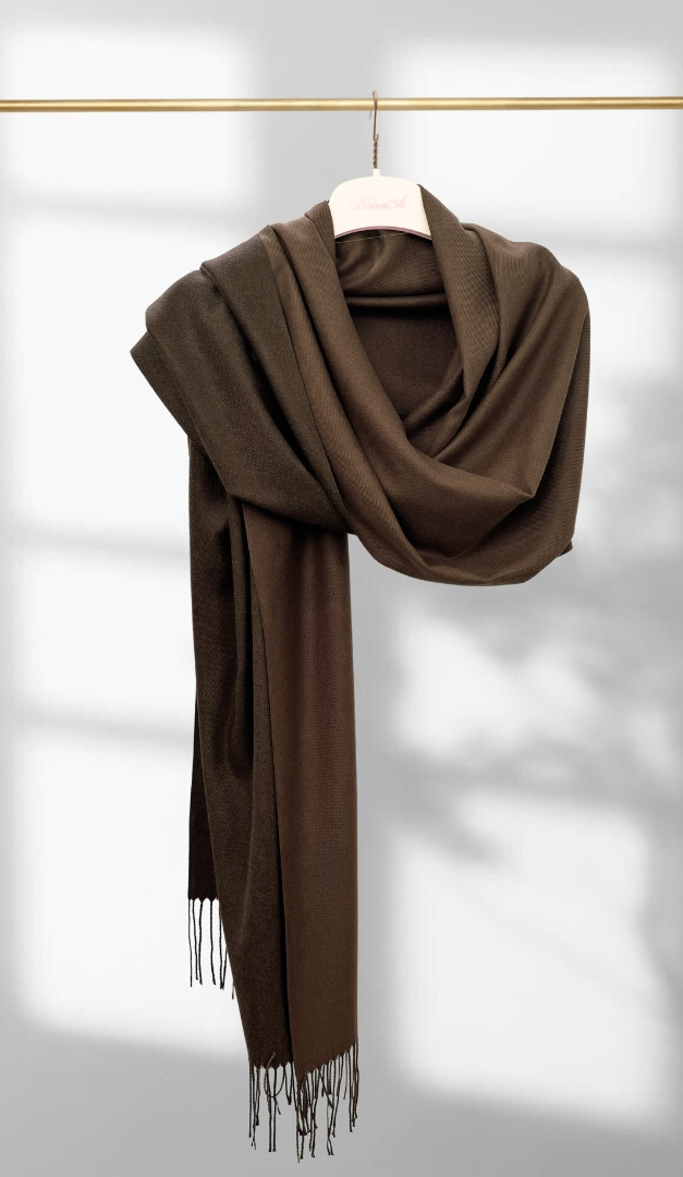 Фото palantin-zenskij-dvustoronnij-koricnevyj-02 товара Палантин женский двусторонний коричневый