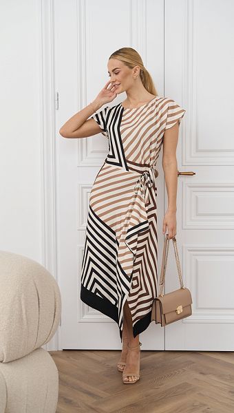 Фото plate-letnee-asimmetricnoe-v-polosku-02 товару Сукня літня асиметрична в смужку0 Фото plate-letnee-asimmetricnoe-v-polosku-02 товару Сукня літня асиметрична в смужку0