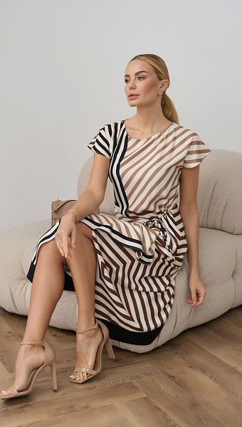 Фото plate-letnee-asimmetricnoe-v-polosku-06 товару Сукня літня асиметрична в смужку0 Фото plate-letnee-asimmetricnoe-v-polosku-06 товару Сукня літня асиметрична в смужку0