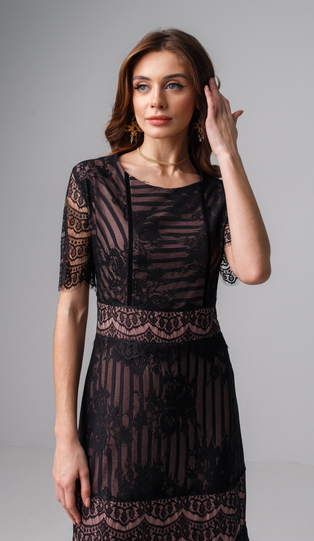 Фото plate-maksi-iz-kruzeva-cernoe-01 товара Платье макси из кружева черное0