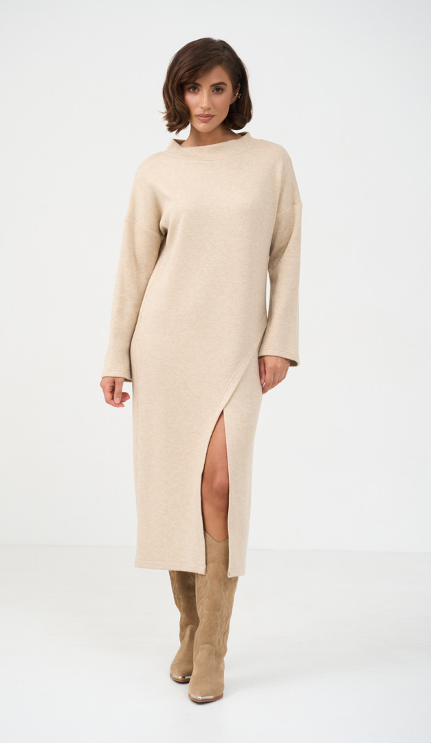 Фото plate-trikotaznoe-s-razrezom-pramoe-1 товару Сукня трикотажна з розрізом пряма