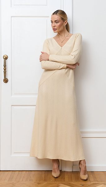 Фото plate-trikotaznoe-s-uzorom-slivocnoe-01 товару Сукня трикотажна з візерунком вершкова Фото plate-trikotaznoe-s-uzorom-slivocnoe-01 товару Сукня трикотажна з візерунком вершкова