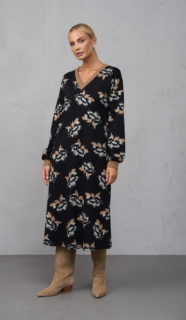 Фото plate-trikotaznoe-v-cvetocnyj-print-01 товару Сукня трикотажна в квітковий принт