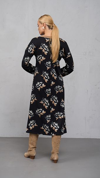 Фото plate-trikotaznoe-v-cvetocnyj-print-06 товару Сукня трикотажна в квітковий принт0 Фото plate-trikotaznoe-v-cvetocnyj-print-06 товару Сукня трикотажна в квітковий принт0