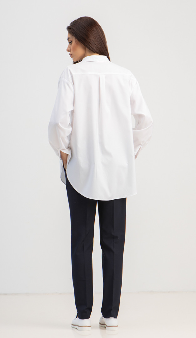 Фото rubaska-zenskaa-oversajz-s-karmanom-belaa-04 товару Сорочка жіноча оверсайз з кишенею біла0