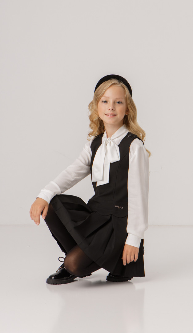 Фото sarafan-dla-devocki-s-figurnoj-otdelkoj-23 товару Сарафан для дівчинки з фігурним оздобленням 