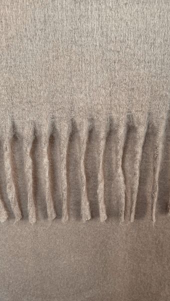 Фото sarf-s-dredami-kapucinovyj-02 товара Шарф с дредами капучиновый Фото sarf-s-dredami-kapucinovyj-02 товара Шарф с дредами капучиновый