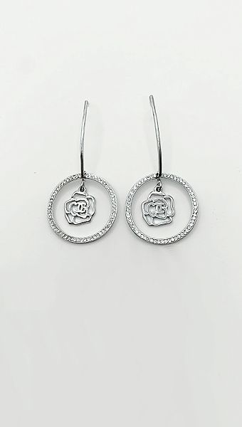 Фото sergi-roza-serebranye-02 товара Серьги Роза серебряные Фото sergi-roza-serebranye-02 товара Серьги Роза серебряные