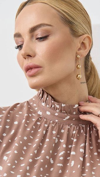 Фото sergi-s-zolotoj-cepockoj-01 товара Серьги с золотой цепочкой Фото sergi-s-zolotoj-cepockoj-01 товара Серьги с золотой цепочкой