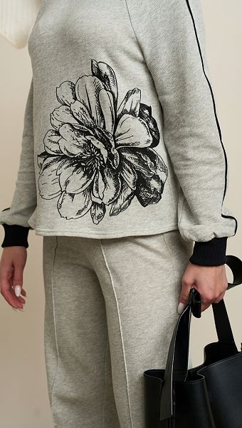 Фото svitsot-s-printom-seryj-melanz-5 товару Світшот з принтом сірий меланж0 Фото svitsot-s-printom-seryj-melanz-5 товару Світшот з принтом сірий меланж0