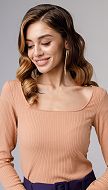 Фото top-s-kvadratnym-vyrezom-karamelnyj-02 товара Топ с квадратным вырезом карамельный0 Фото top-s-kvadratnym-vyrezom-karamelnyj-02 товара Топ с квадратным вырезом карамельный0