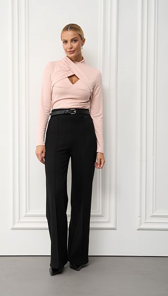 Фото top-trikotaznyj-s-vyrezom-pudrovyj-2 товара Топ трикотажный с вырезом пудровый0 Фото top-trikotaznyj-s-vyrezom-pudrovyj-2 товара Топ трикотажный с вырезом пудровый0