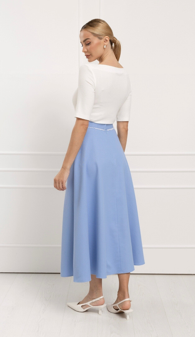 Фото top-zenskij-bazovyj-trikotaznyj-molocnyj-04 товара Топ женский базовый трикотажный молочный0