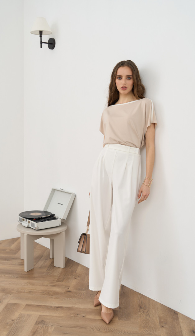 Фото top-zenskij-s-kantom-bezevyj-02 товара Топ женский с кантом бежевый0