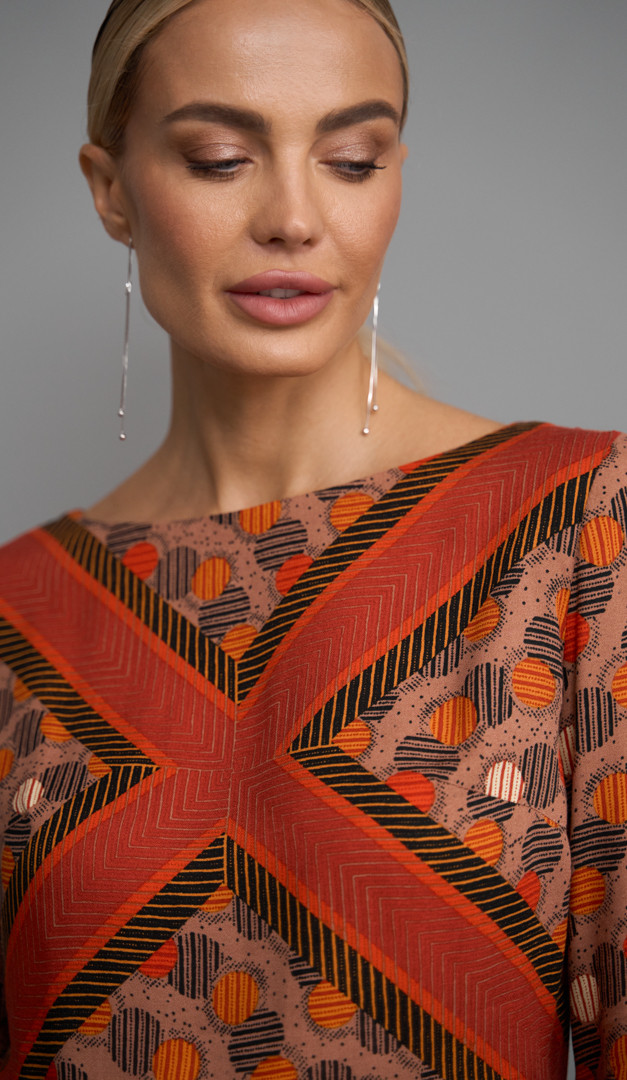 Фото top-zenskij-terrakotovyj-s-printom-4 товара Топ женский терракотовый с принтом.3