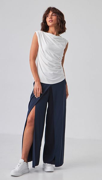 Фото top-zenskij-trikotaznyj-s-drapirovkoj-molocnyj-06 товару Топ жіночий трикотажний з драпіровкою молочний0 Фото top-zenskij-trikotaznyj-s-drapirovkoj-molocnyj-06 товару Топ жіночий трикотажний з драпіровкою молочний0