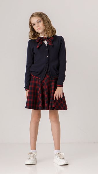 Фото trikotaznaa-kofta-dla-devocki-sinaa-s-krasnym-kant-01 товару Трикотажна кофта для дівчинки синя з червоним кантом0 Фото trikotaznaa-kofta-dla-devocki-sinaa-s-krasnym-kant-01 товару Трикотажна кофта для дівчинки синя з червоним кантом0