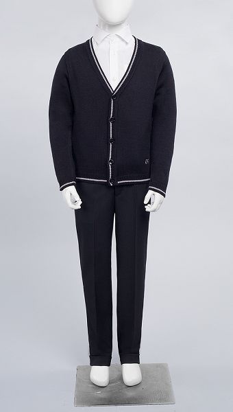 Фото trikotaznaa-kofta-dla-malcika-cernaa-s-serym-kantom-01 товара Трикотажная кофта для мальчика черная с серым кантом0 Фото trikotaznaa-kofta-dla-malcika-cernaa-s-serym-kantom-01 товара Трикотажная кофта для мальчика черная с серым кантом0